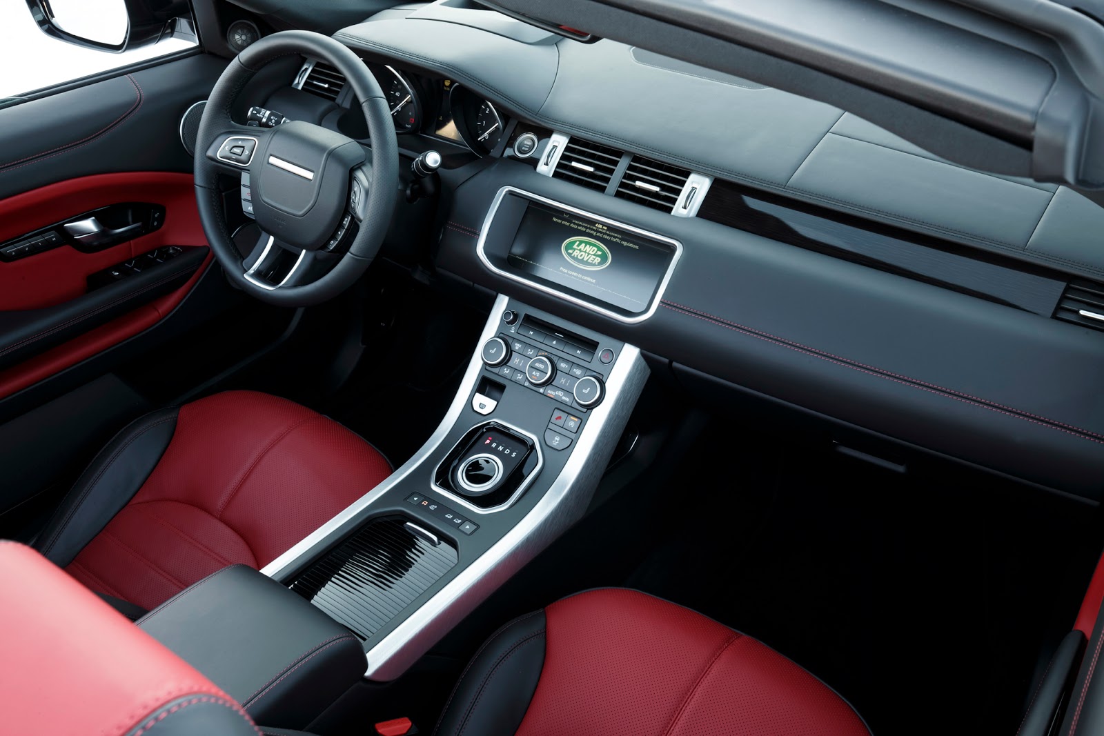 Discover 156+ land rover evoque 2017 interior latest tnbvietnam.edu.vn