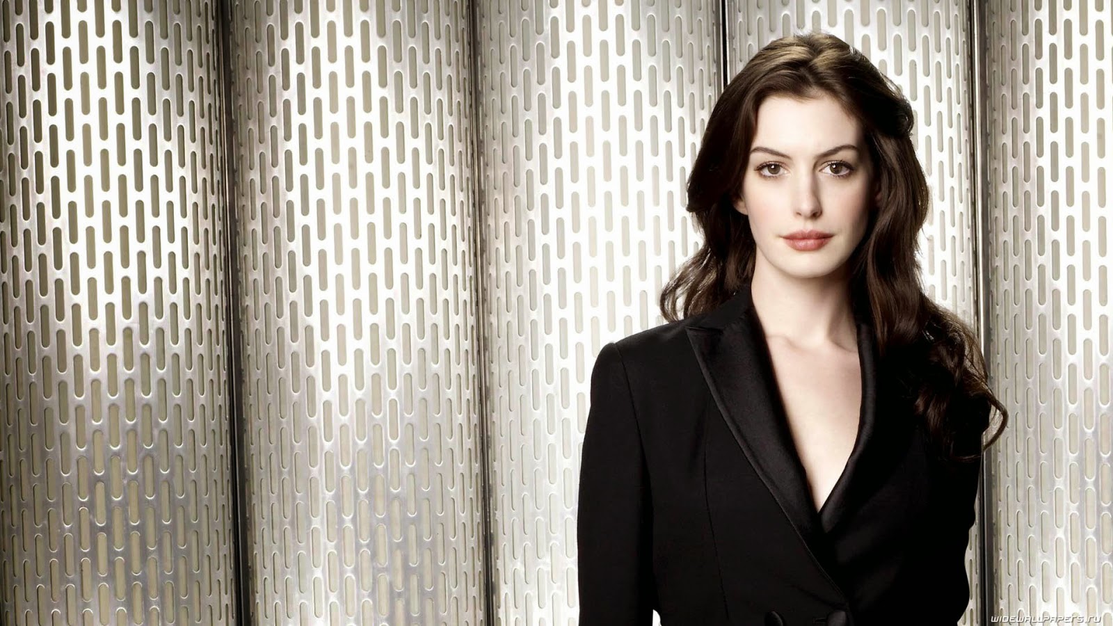 Latest Photoshoot of Anne Hathaway - Entertainment to All