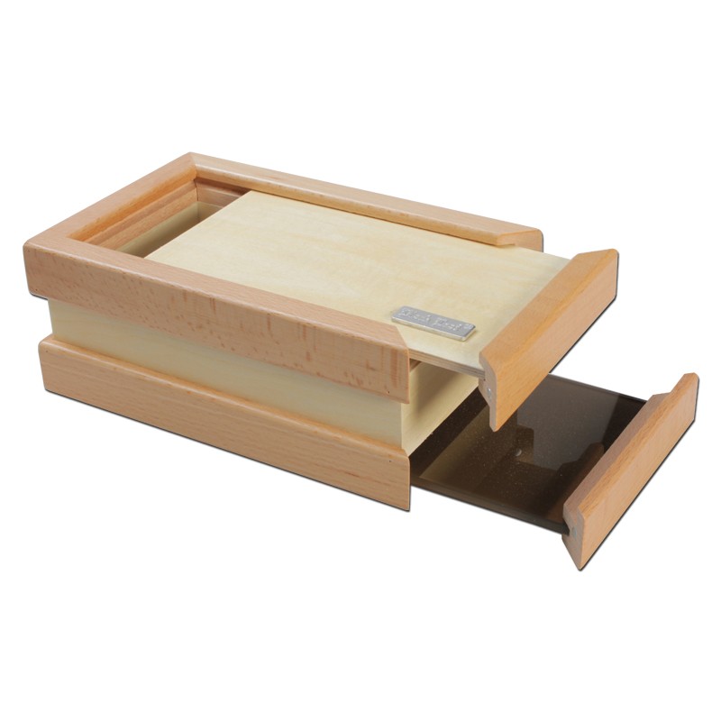 Black Leaf Wooden Pollen Sifter Kief Box