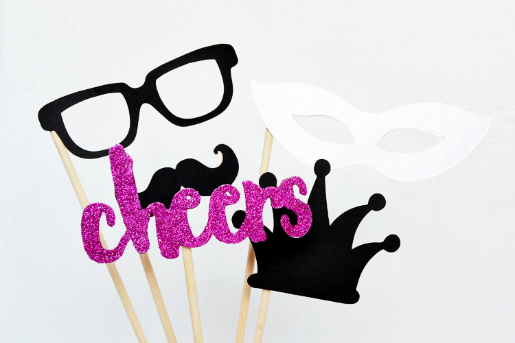 DIY Photo Props at Crafts Unleashed Minted Strawberry