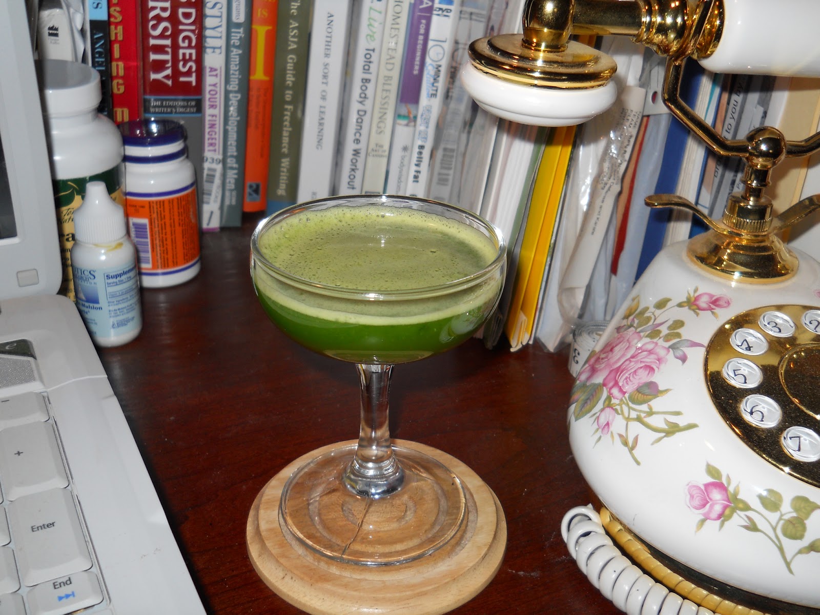 Kathy's Kitchen, Health, and Nutrition Super Green Salad Juice