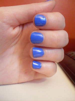 Luhivy's favorite things: Easy Nail Art : Silver and Blue