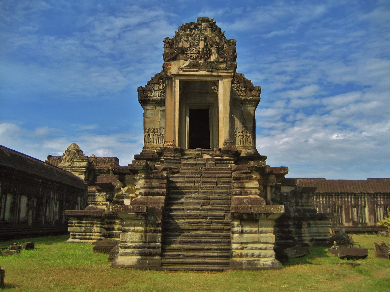 Phnom Penh To Angkor Wat UNESCO Cambodia Phnom Penh & the Temples Of Angkor In 1432