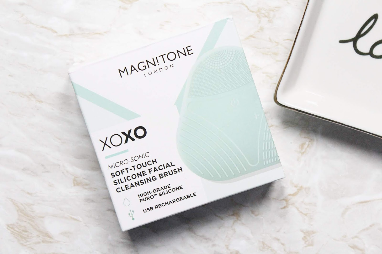 Magnitone Xoxo Silicone Cleansing Brush Review