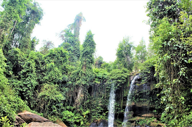 Waterfall on Phnom Kulen mountain, Cambodia - travel blog