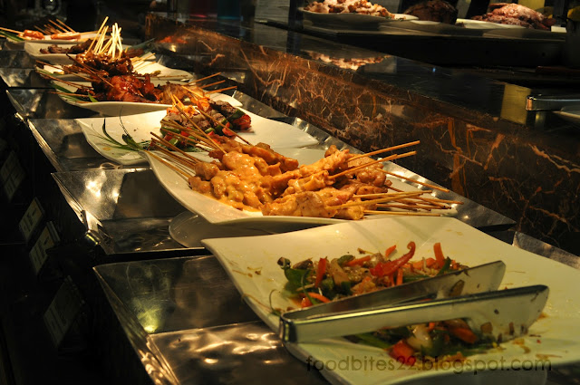 FoodBites: Vikings: Luxury Buffet?