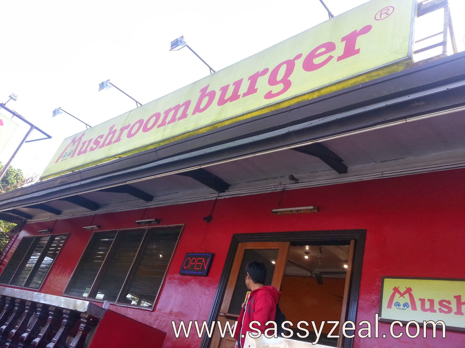 Sassyzeal Famous Mushroom Burger in Tagaytay