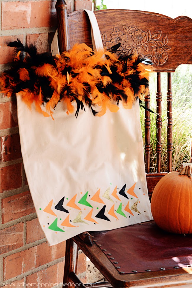 DIY Halloween Treat Bag | Simple jazzed up bag for all that candy!