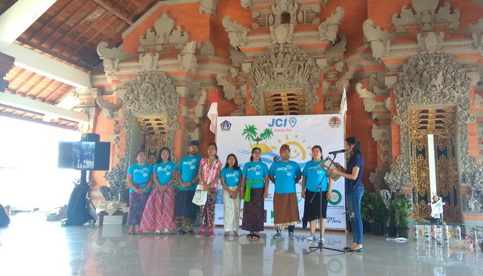 JCI dan Masyarakat Badung Utara Deklarasi Darurat Sampah