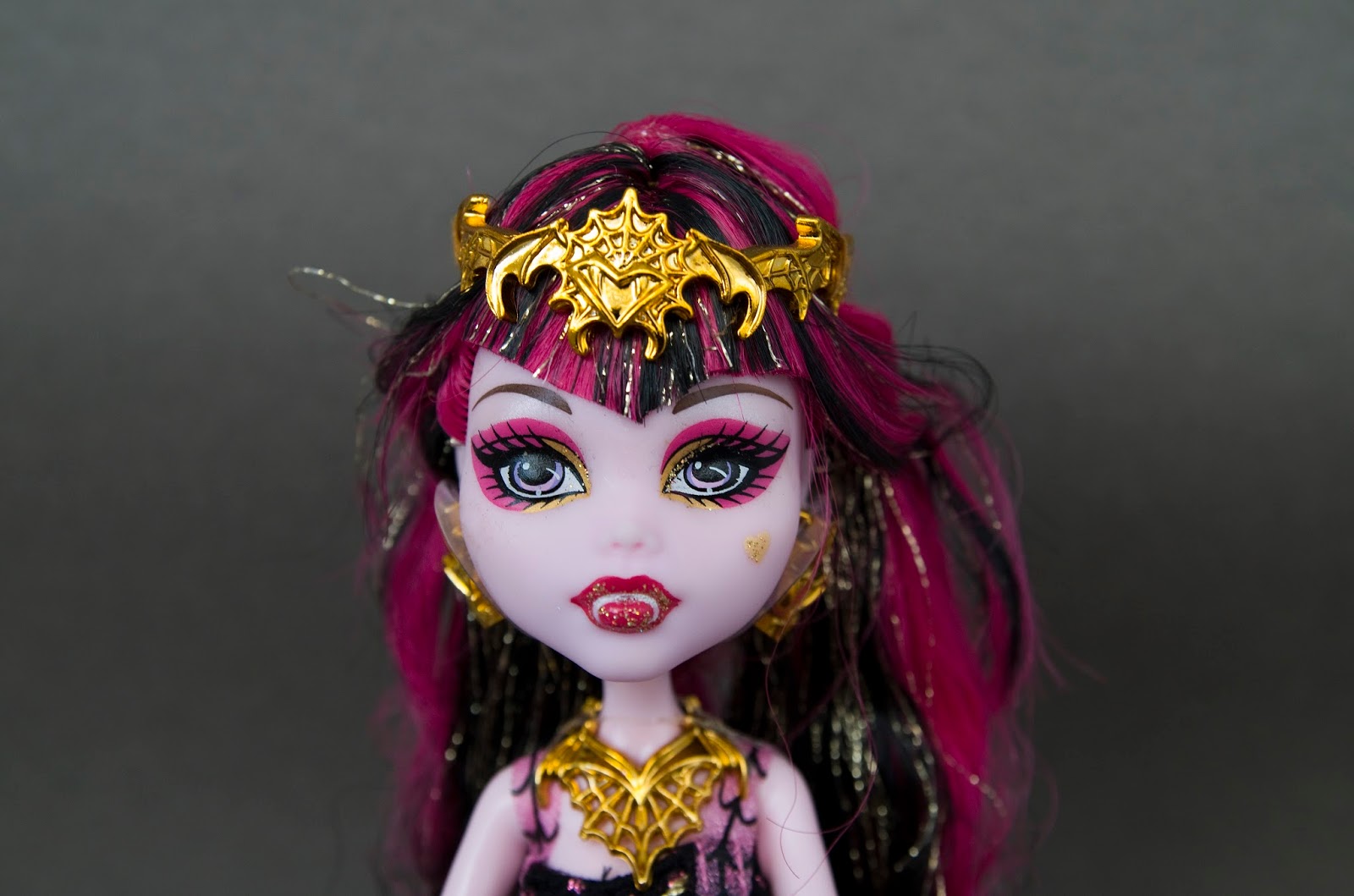 дракулаура 13. кукла монстер хай спектра 13 желаний. монстер хай дракулаура 13 желаний. монстр хай дракулаура 13 желаний кукла. куклы монстер хай 13 желаний.