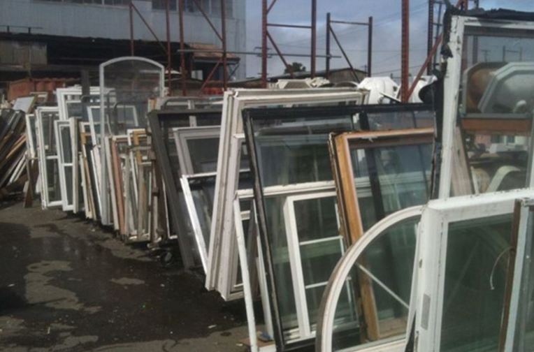 Top 10 Architectural Salvage Yards For Hunting Down Decor Gems