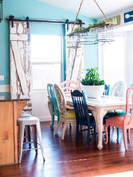 Marzua: Decorar con puertas granero