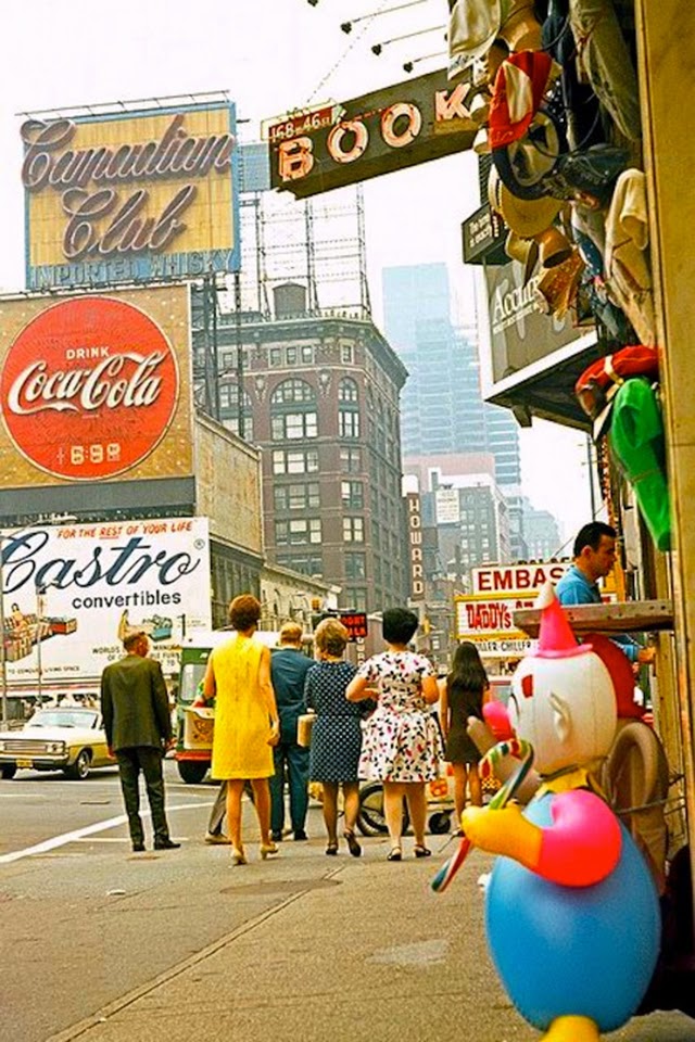 16 Colorful Photos of Times Square, New York in the 1960s ~ vintage ...
