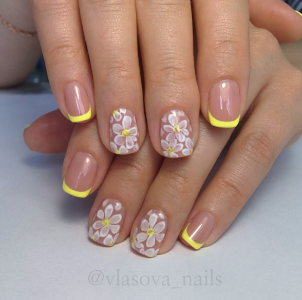 Beautiful Spring Petal Nail Arts That You Should Copy trends4everyone