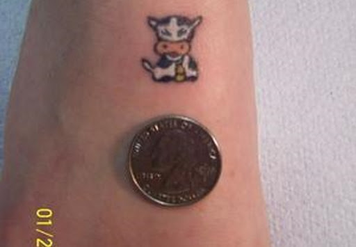 Vaca Pouco Da Tatuagem