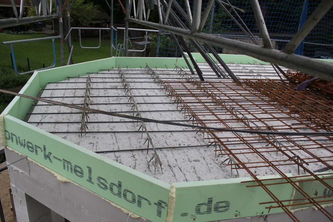 Unser Weg zum Haus in Hoisdorf: Rohaufmaß der Fenster - Decke ist gelegt