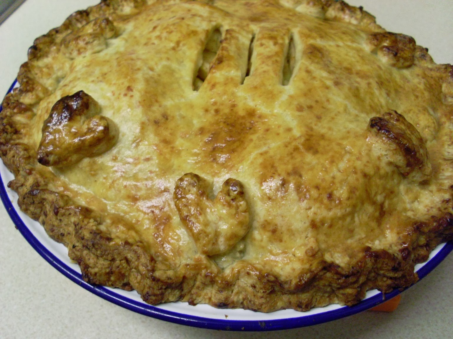 Cakeyboi Cheddar Cheese Apple Pie