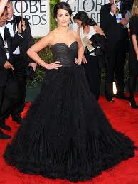 UndercoverStyleLover: Undercover Style Wars (6.) (Zoe Saldana vs Lea