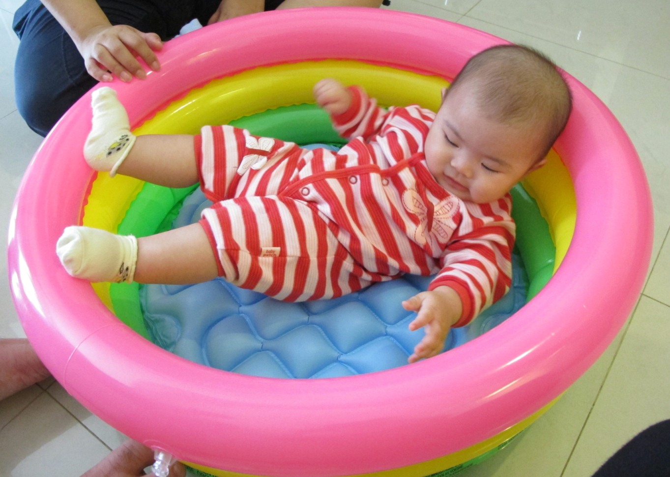 Bathing Baby Without Bath Tub