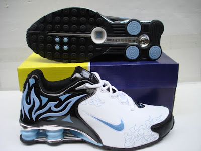 nike shox r4 torch