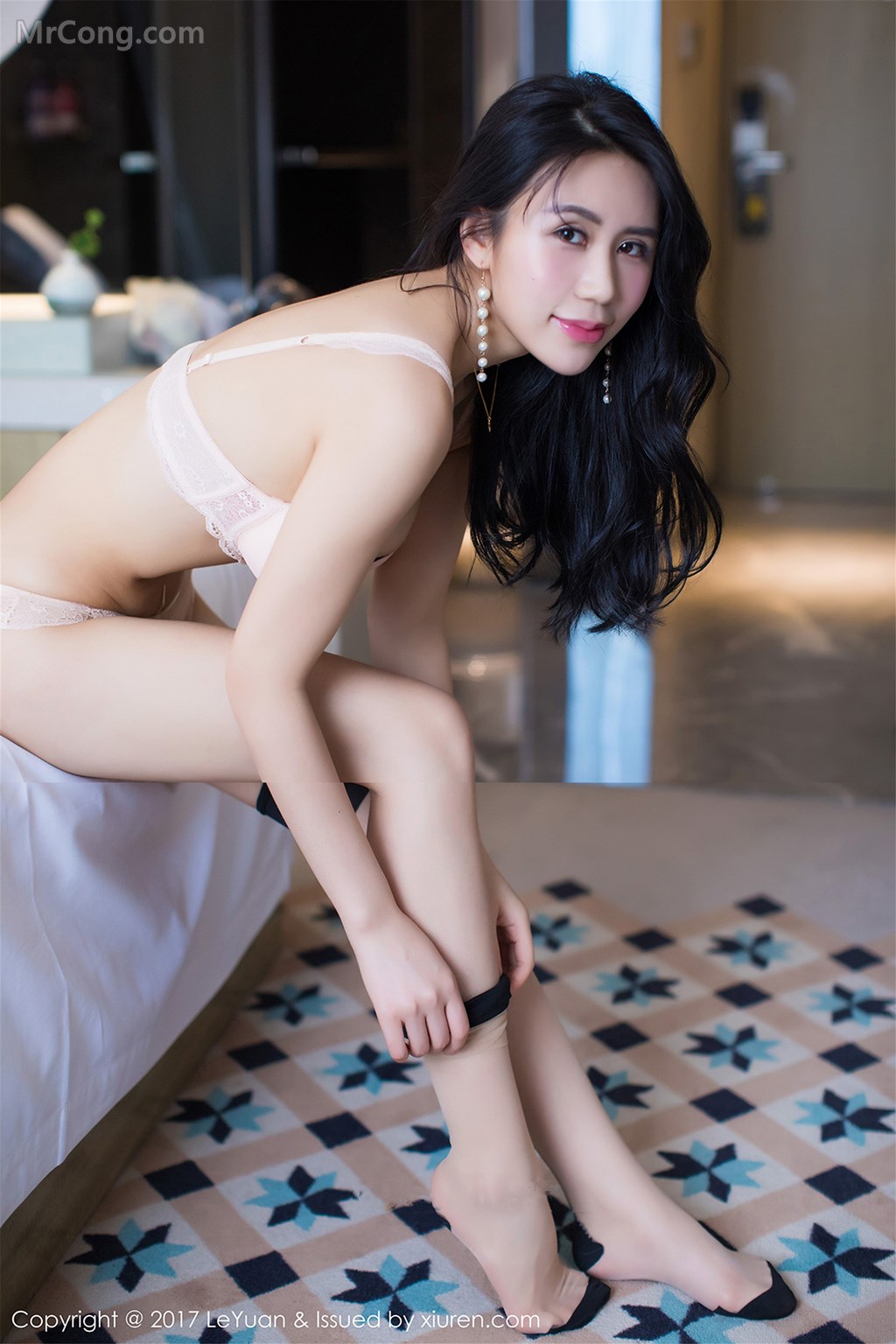 LeYuan Vol.042: Model Zi Qi (紫 棋) (52 photos)