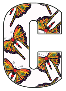 Abecedario con Fondo de Mariposas. Alphabet with Butterfly Background.