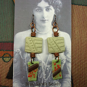 Vintage Vamp Displays