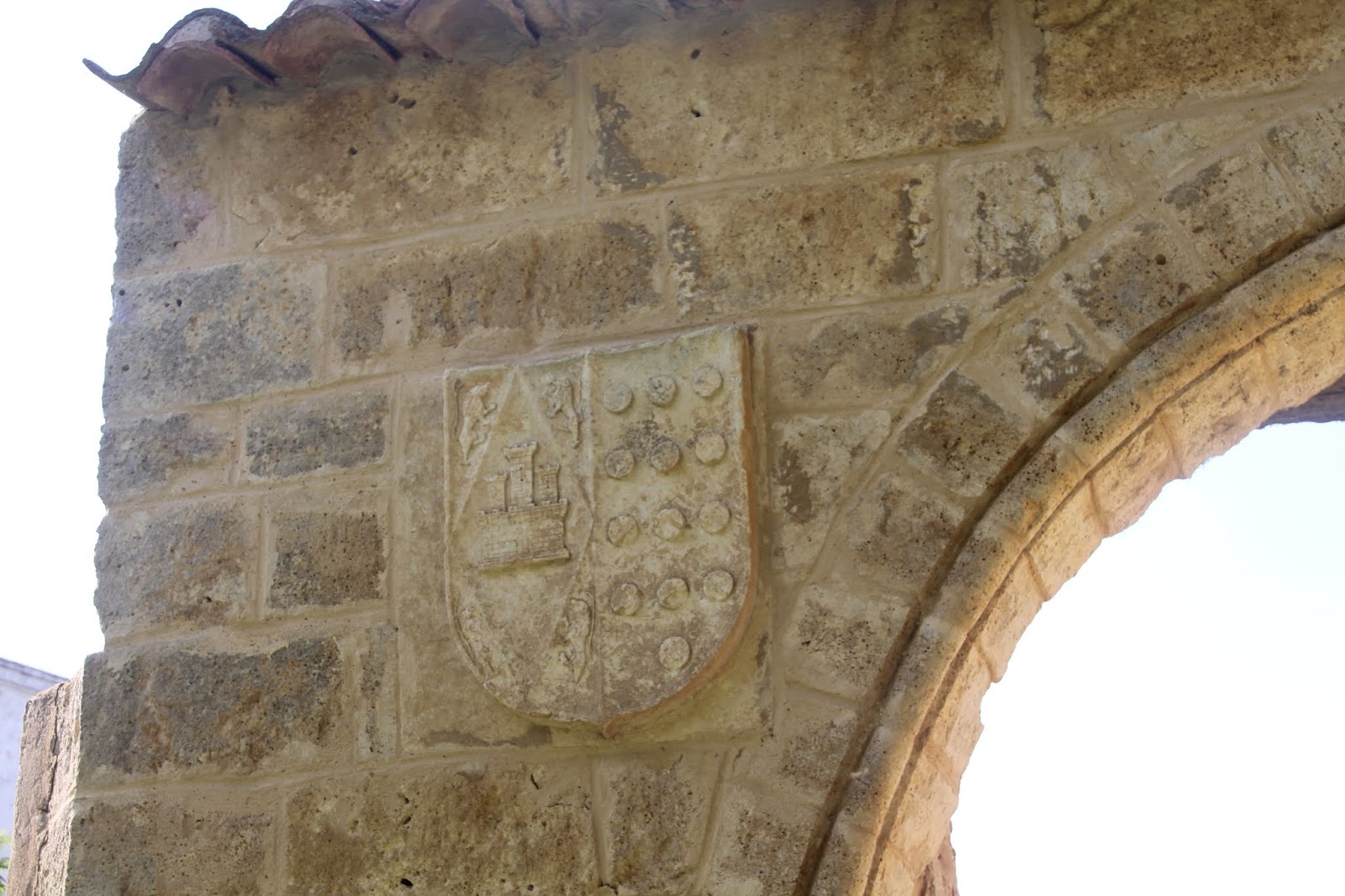 Historia y Genealogía Abadía de Santa María de Benevívere. Carrión de