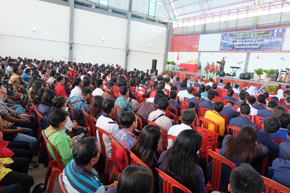 Bupati Sekadau Hadiri Pengumuman Kelulusan dan Perpisahan SMK Keling Kumang Bupati Sekadau Hadiri Pengumuman Kelulusan dan Perpisahan SMK Keling Kumang