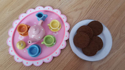 DIY Play Food - felt chocolate cookies with filling - tutorial and pattern DIY Play Food - felt chocolate cookies with filling - tutorial and pattern