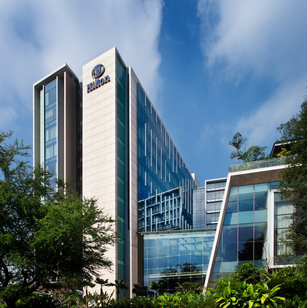 современные фасады гостиниц. отель sanya edition. галерея отеля eskisehir hotel and spa / gad architecture - 5. современные здания. экстерьер гостиницы.