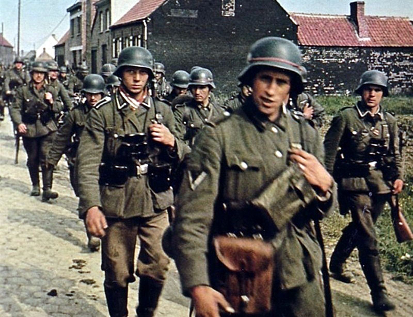 world war 2 german soldiers in color