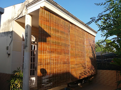 Mành nứa màu nâu che nắng che mưa