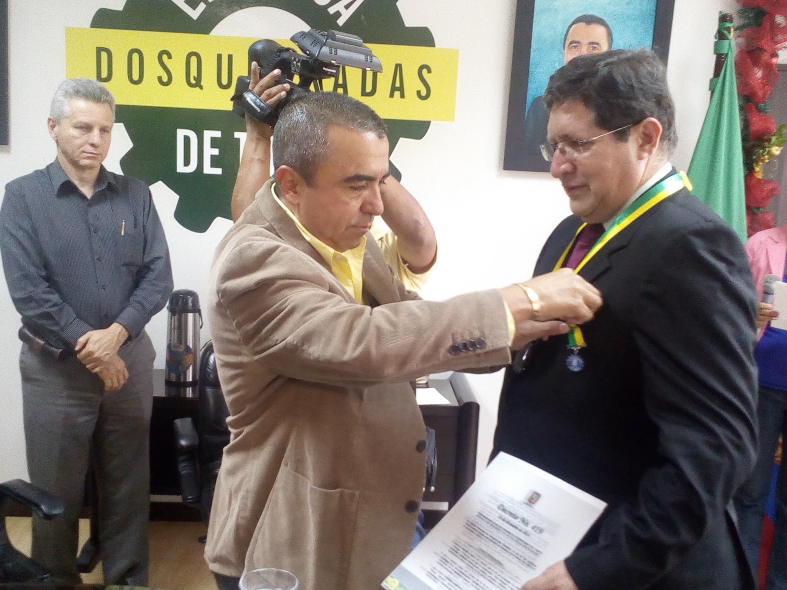 NOTISENA RISARALDA: Alcaldía de Dosquebradas impuso Medalla del Progreso a  Director del SENA Risaralda