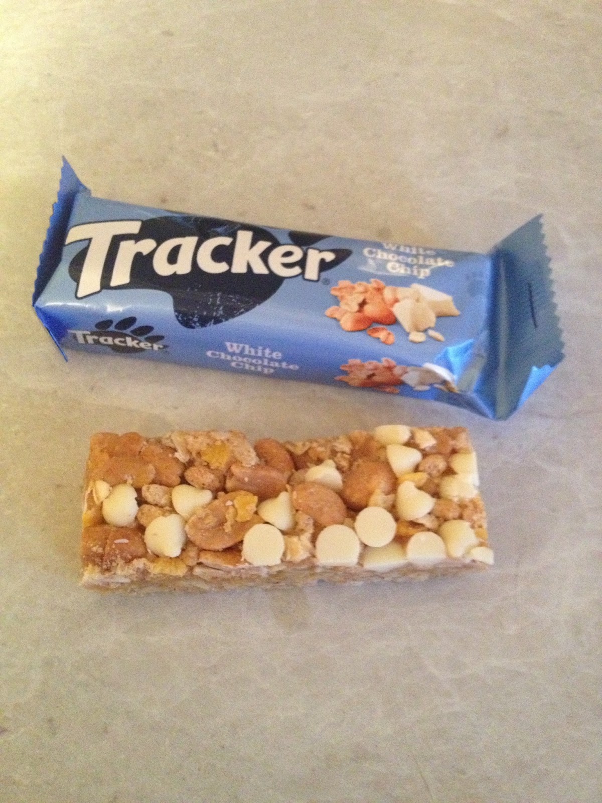 Tracker White Chocolate Chip Bar Review 