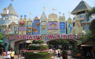 Dream World - Liburan Murah ke Bangkok 2013 bersama Enjoy Wisata