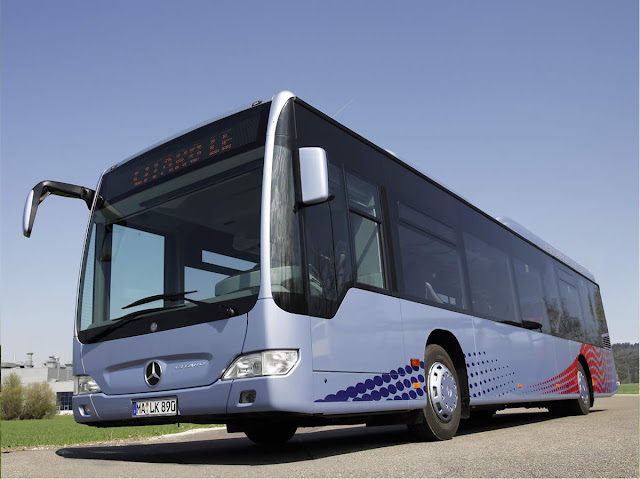 Foto Alat Transportasi Darat Bus Angkutan Umum