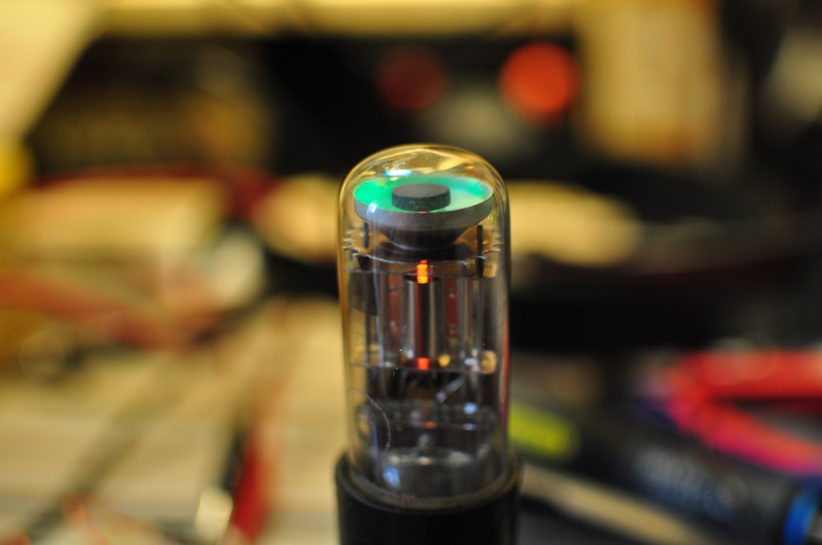 Magic Eye Tube 6e5c - Electronics Infoline | Electronics Infoline