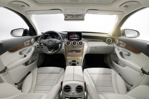 Video Brochure: 2017 Mercedes-Benz C350e | Gears and drives Video Brochure: 2017 Mercedes-Benz C350e | Gears and drives