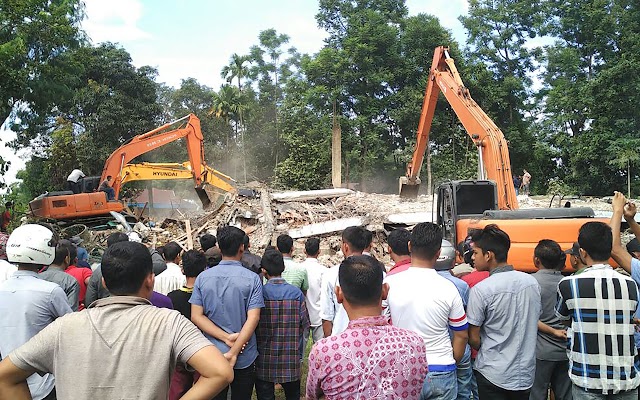 At least 25 dead in Indonesian earthquake