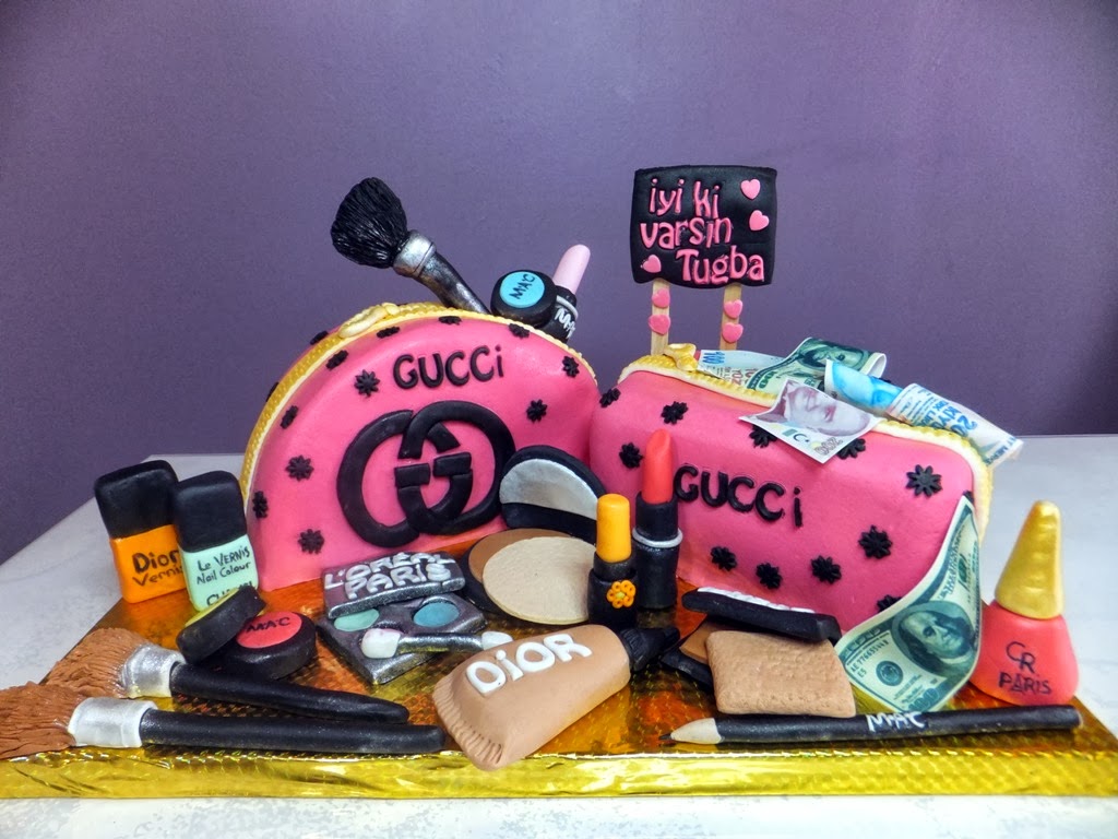 Luli Butik Pasta Makyaj Malzemeleri Çantası ve Cüzdan Butik Pastası