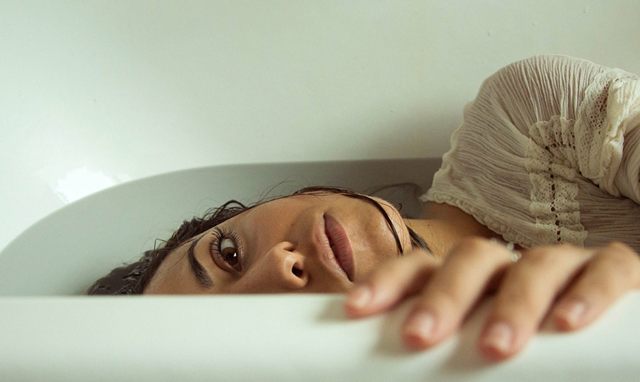 Malam Pertama Kenapa Tidak Berdarah ?Jangan Sedih, Karena Hal Lain Bisa Terjadi Malam Pertama Kenapa Tidak Berdarah ?Jangan Sedih, Karena Hal Lain Bisa Terjadi