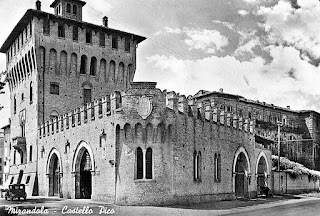 The Castello dei Pico in an image from a 1940s postcard