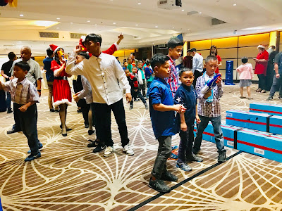 Hyatt Regency Kinabalu Raikan Krismas Bersama Kanak-Kanak Kurang Bernasib Baik Hyatt Regency Kinabalu Raikan Krismas Bersama Kanak-Kanak Kurang Bernasib Baik