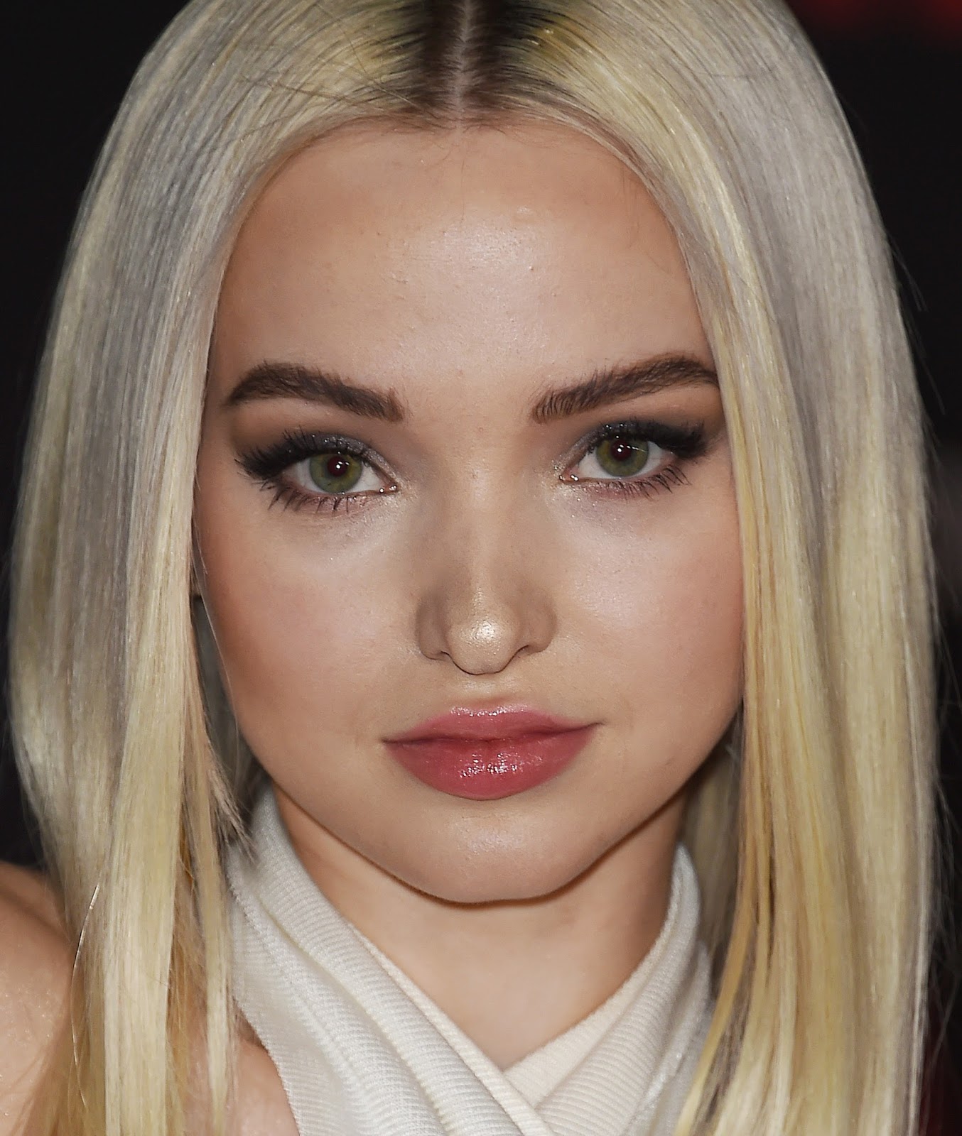 Dove Cameron || 'Star Wars The Last Jedi' premiere in Los Angeles