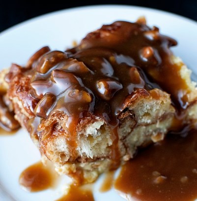 CROISSANT BREAD PUDDING WITH TOFFEE SAUCE
