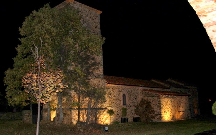 Iglesia de Pandorado en Omaña