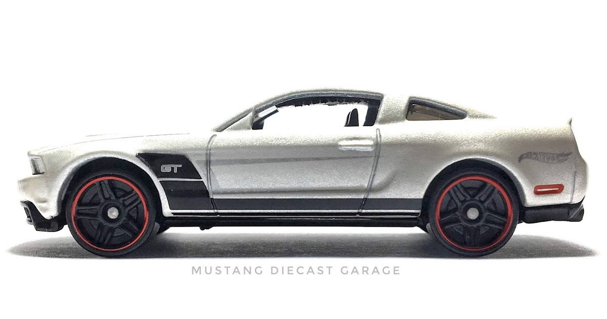 2014 mustang diecast