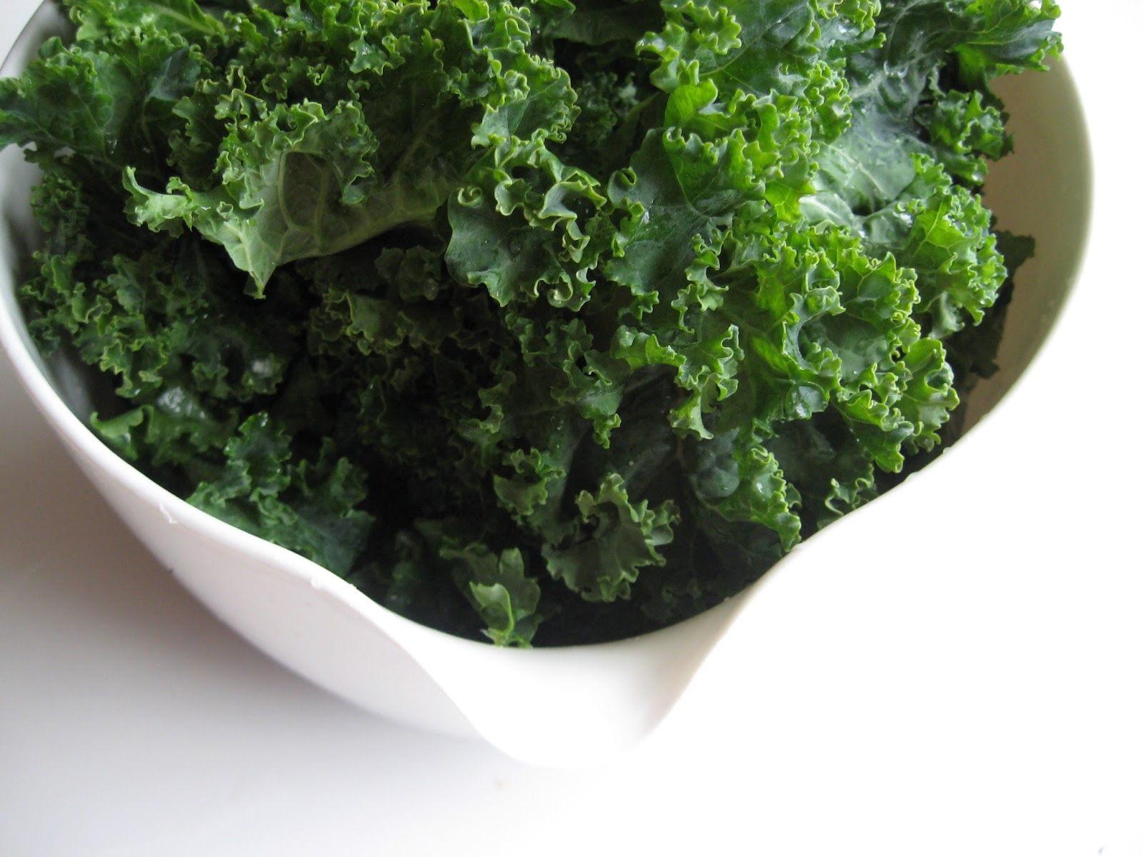 she's in the kitchen wilted kale with garlic and kidney beans