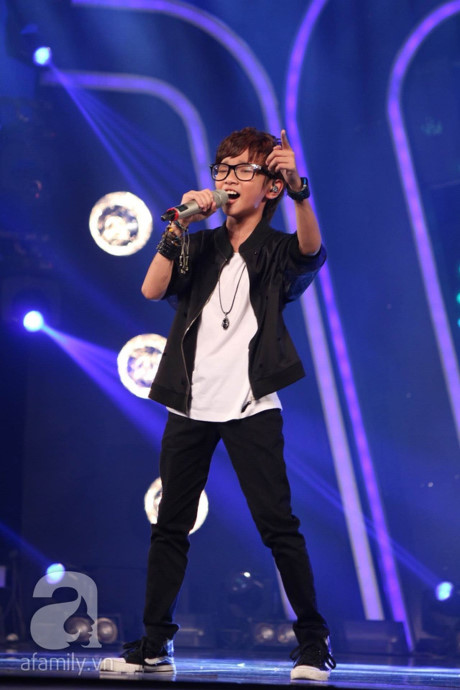 Bat ngo voi su lot xac cua cau be ngheo thi Vietnam Idol Kids - Anh 13